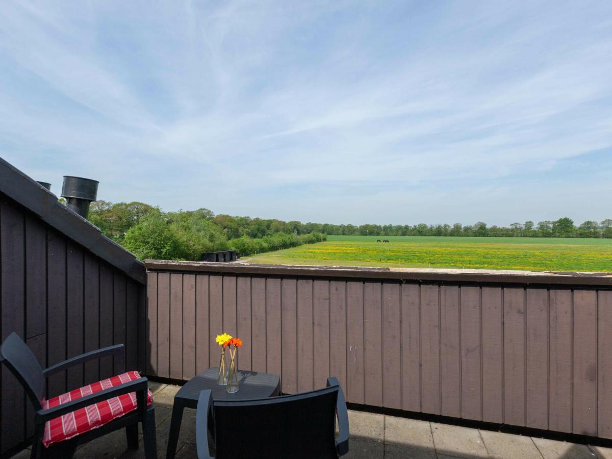 Luxury Holiday Home With Private Terrace Langweer Zewnętrze zdjęcie